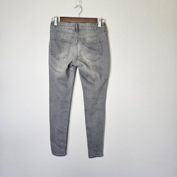 Old Navy Rockstar Jeans Womens 2 Slate Gray Skinny Low Rise - Picture 6 of 11